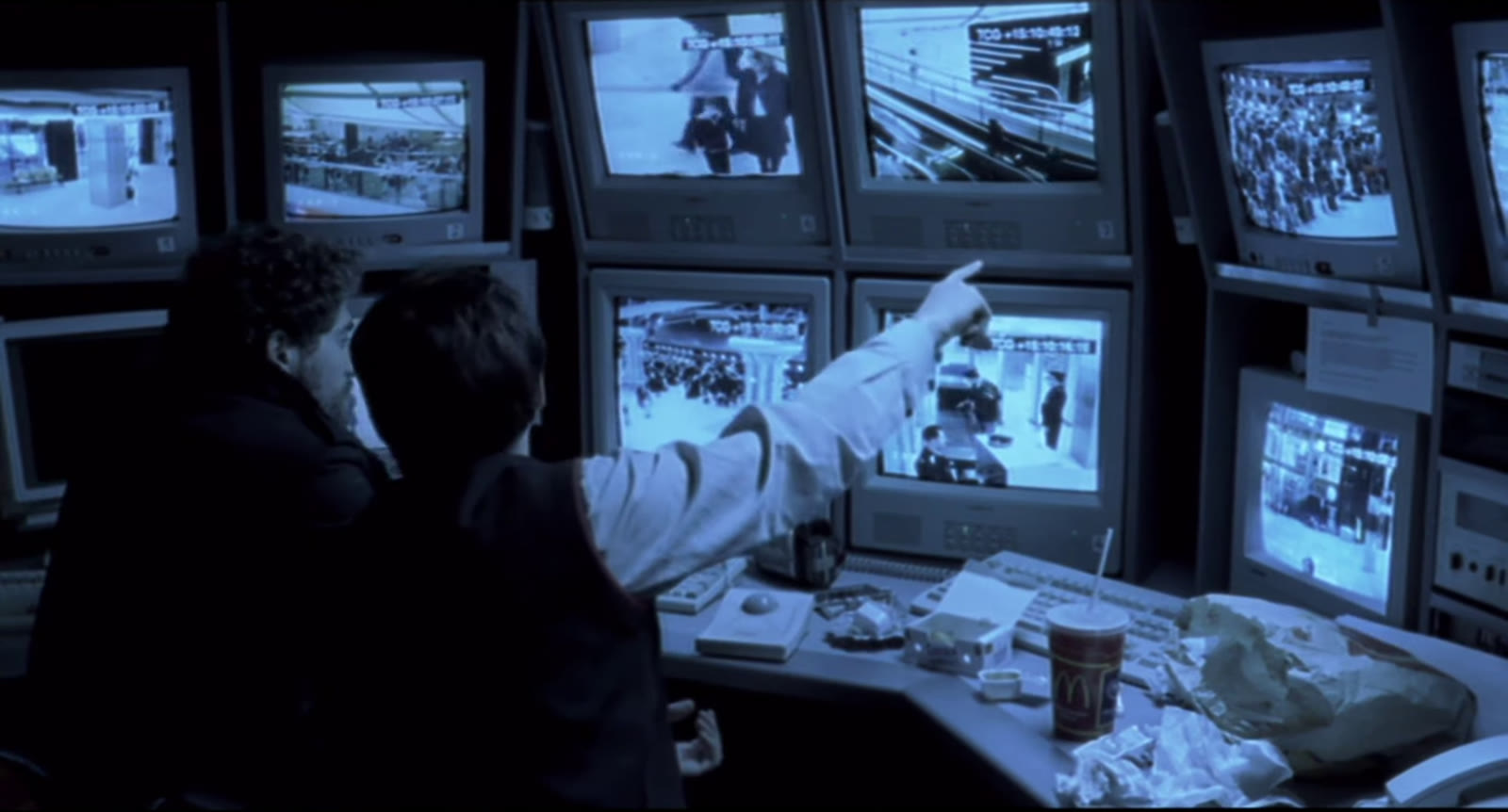 Alice film still at 00:25:13.643