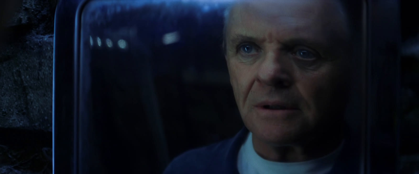 Red Dragon film still at 01:22:47.964