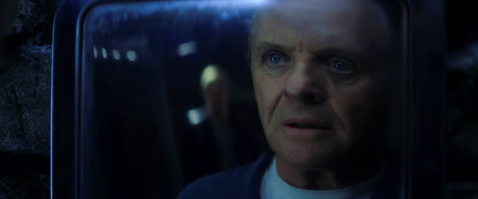 Red Dragon film still at 01:22:51.388